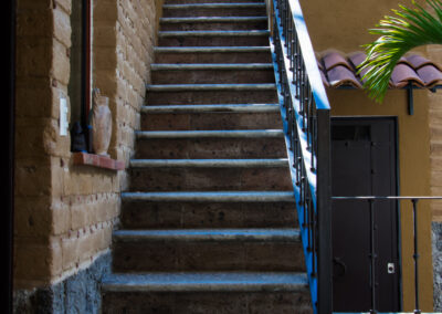 fotografo-fotografos-cuernavaca-sesiones-inmuebles airbnb bungalow escalera