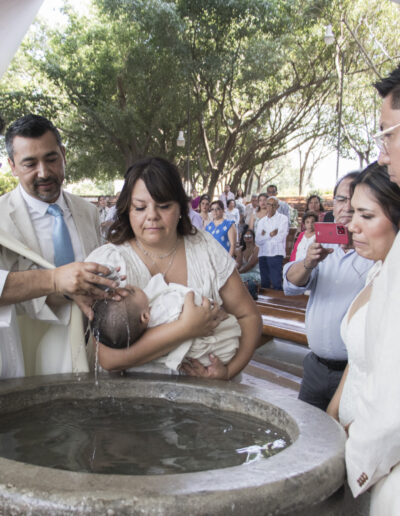 fotografos-cuernavaca-estudio-fotografico-sesiones-bautizos-parroquia-san felipe de jesus-1