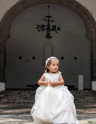 fotografo-cuernavaca-fotografos-morelos-estudio-fotografico-sesiones-bebes-infantes-exterior-iglesia-r2